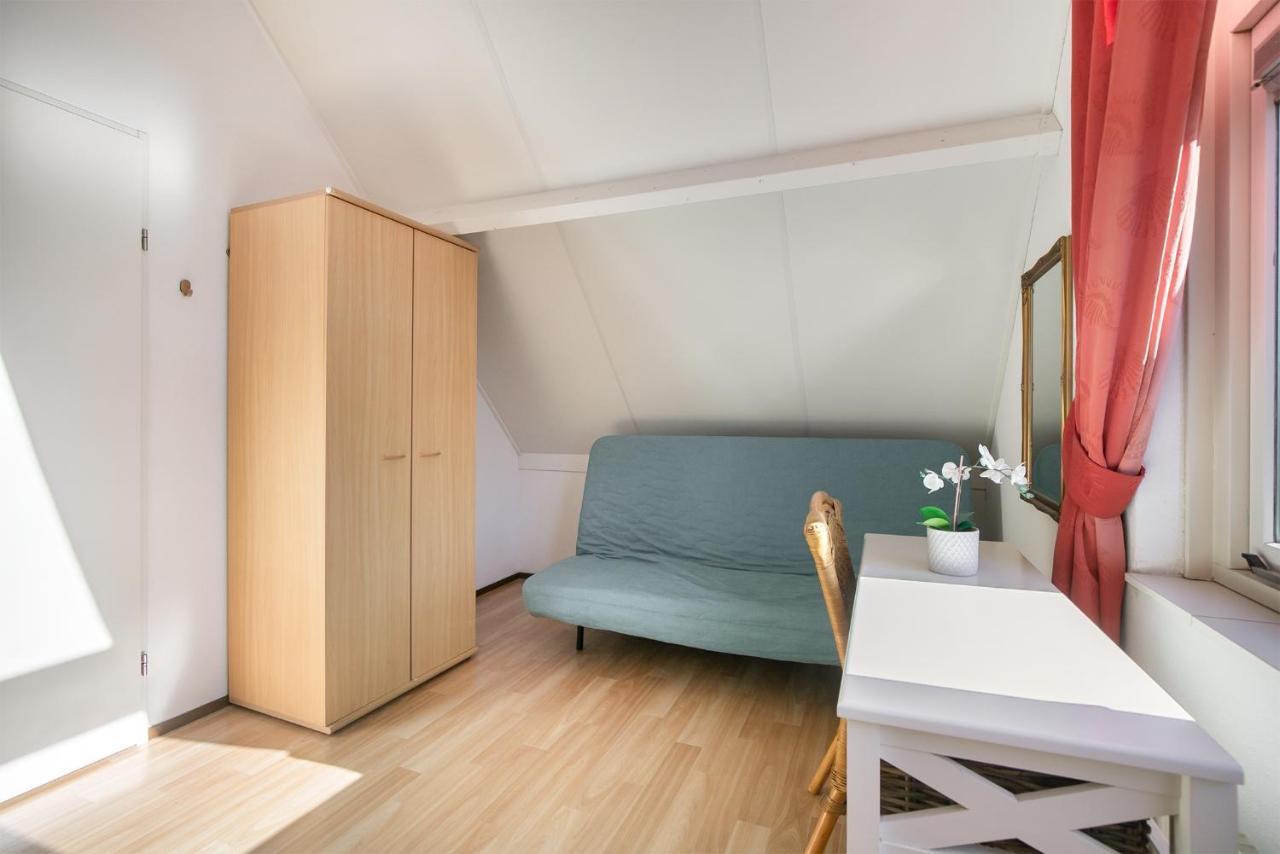 Vakantiehuis Vrijstaand Met Tuinhuis En Veranda - Zwin 004 *