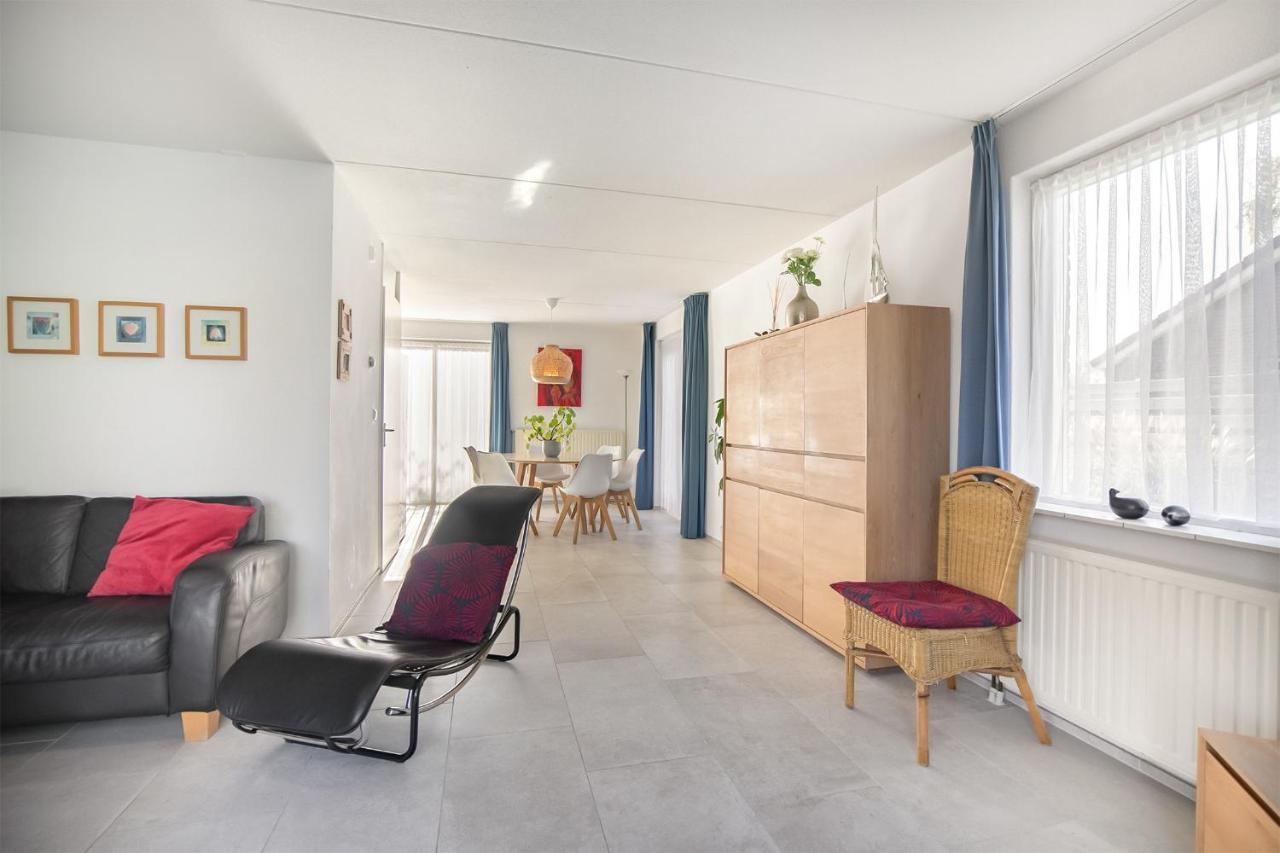 Vakantiehuis Vrijstaand Met Tuinhuis En Veranda - Zwin 004 *