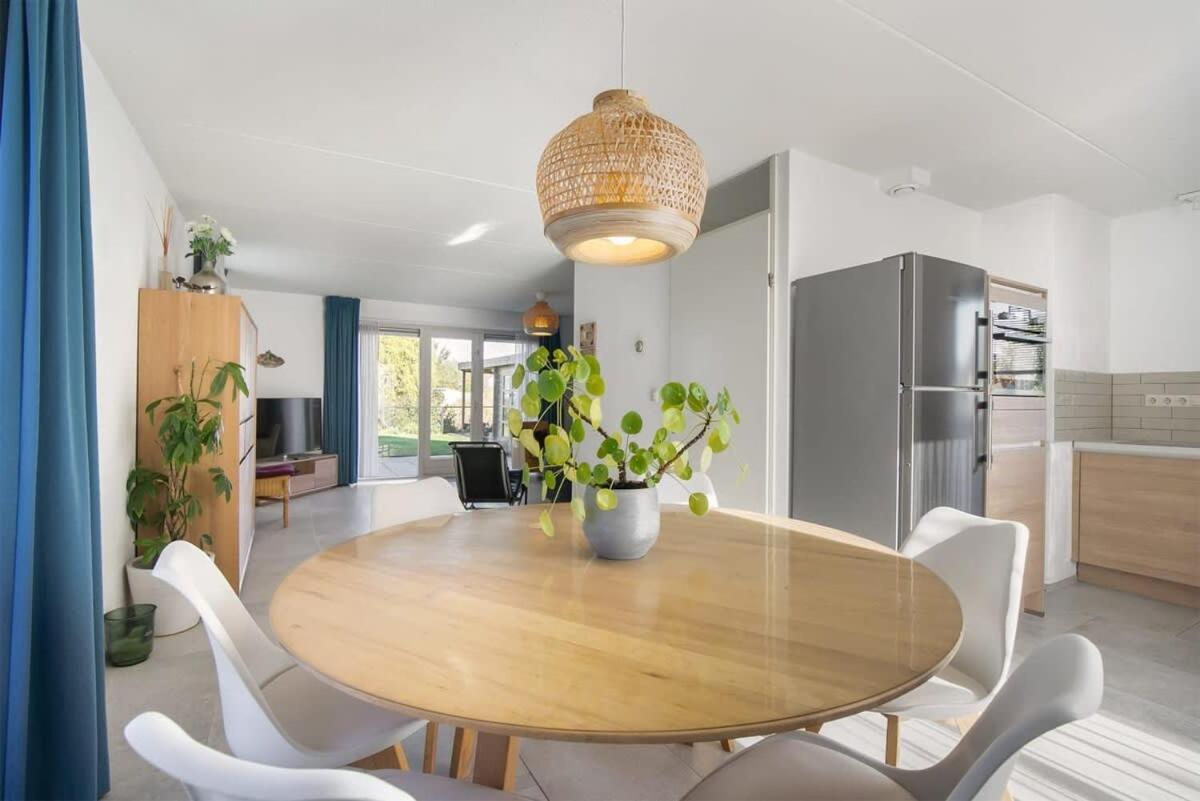 Vrijstaand Met Tuinhuis En Veranda - Zwin 004 Vakantiehuis