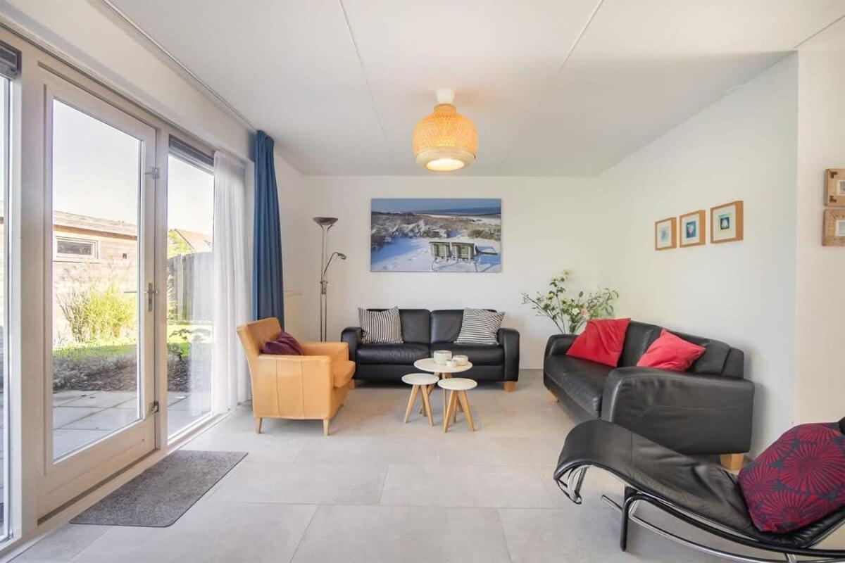 Vakantiehuis Vrijstaand Met Tuinhuis En Veranda - Zwin 004